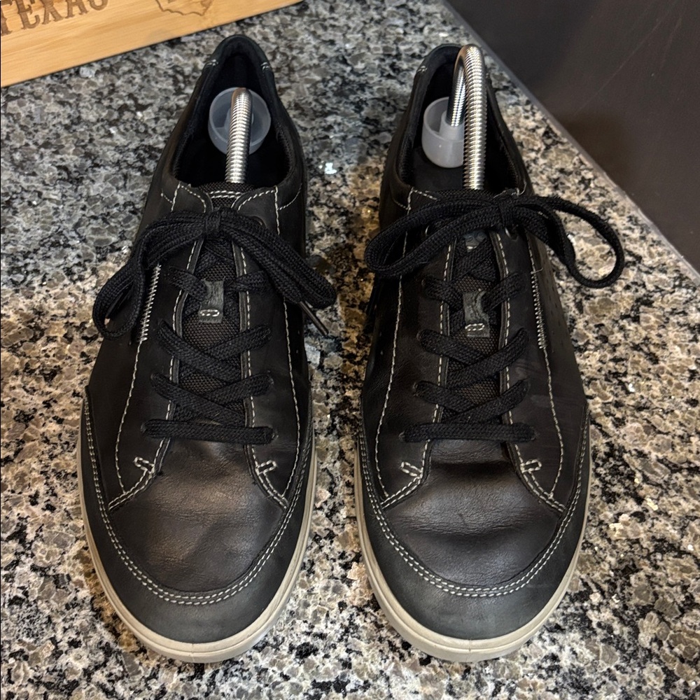 Ecco Collin Black Leather Casual Sneakers Size 44 - Picture 4 of 11